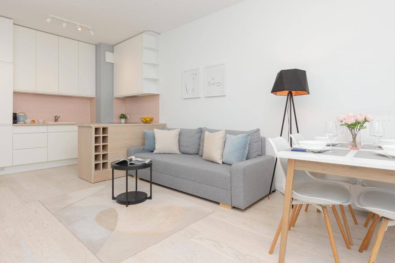Sarmacka Apartment With Balcony Warsaw Wilanow By Noclegi Renters 외부 사진