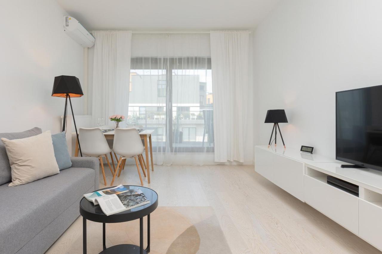 Sarmacka Apartment With Balcony Warsaw Wilanow By Noclegi Renters 외부 사진