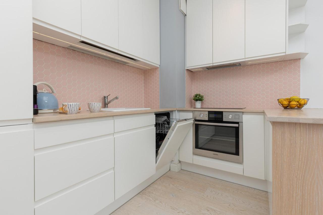 Sarmacka Apartment With Balcony Warsaw Wilanow By Noclegi Renters 외부 사진