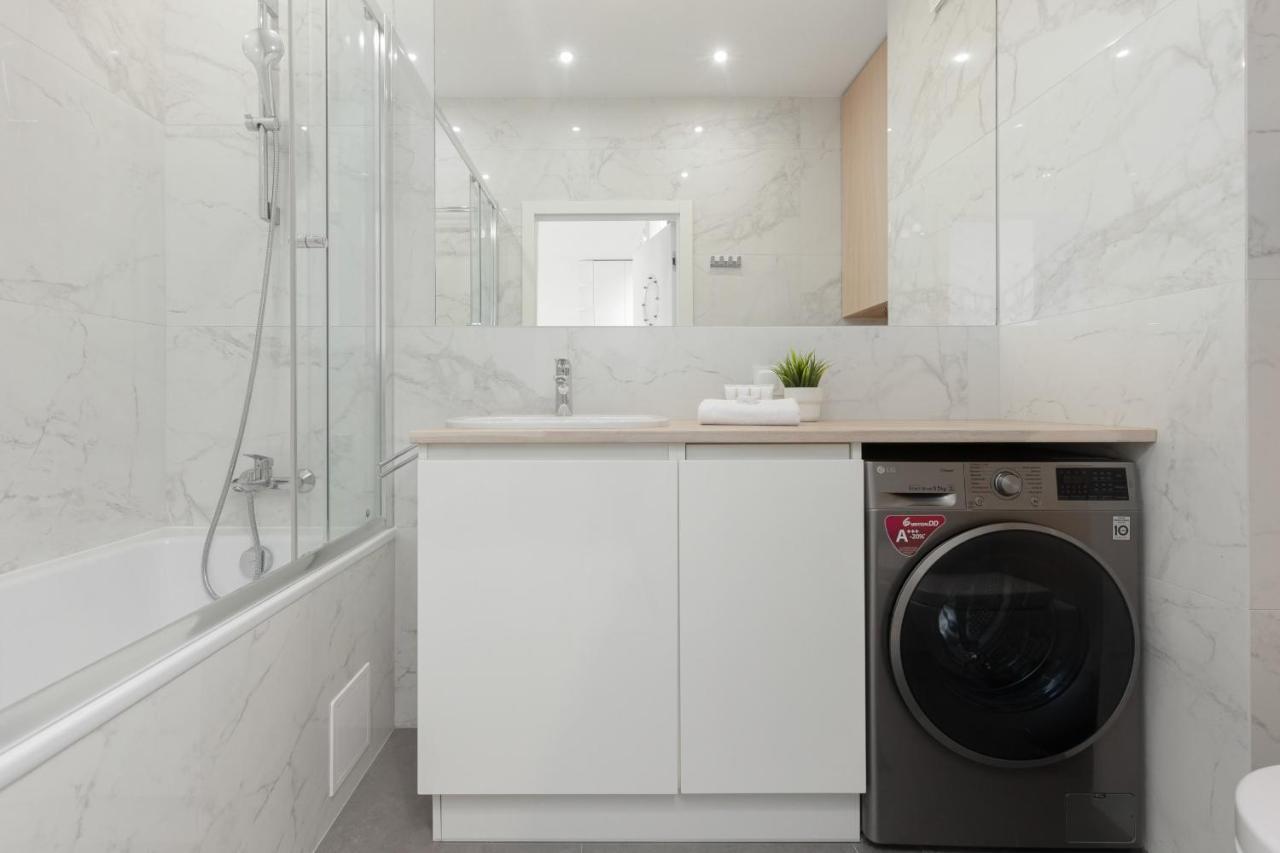 Sarmacka Apartment With Balcony Warsaw Wilanow By Noclegi Renters 외부 사진